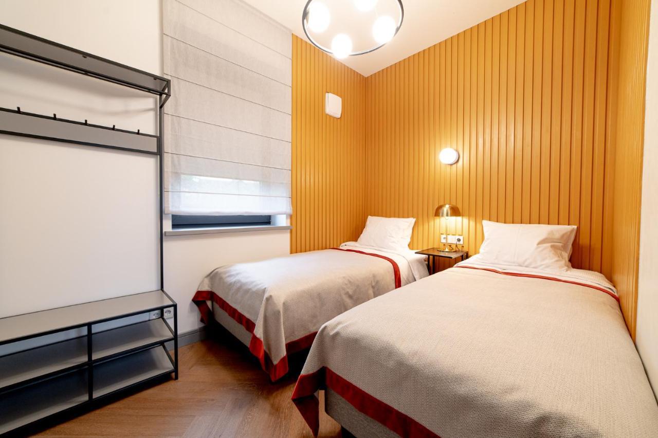Hotel Gothards Кулдига Экстерьер фото
